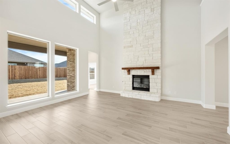 175 Creekside Drive, Sanger, TX 76266, 4 Habitaciones Habitaciones , ,3 BañosBaños,Residential,En Venta,175 Creekside Drive,0,21158358