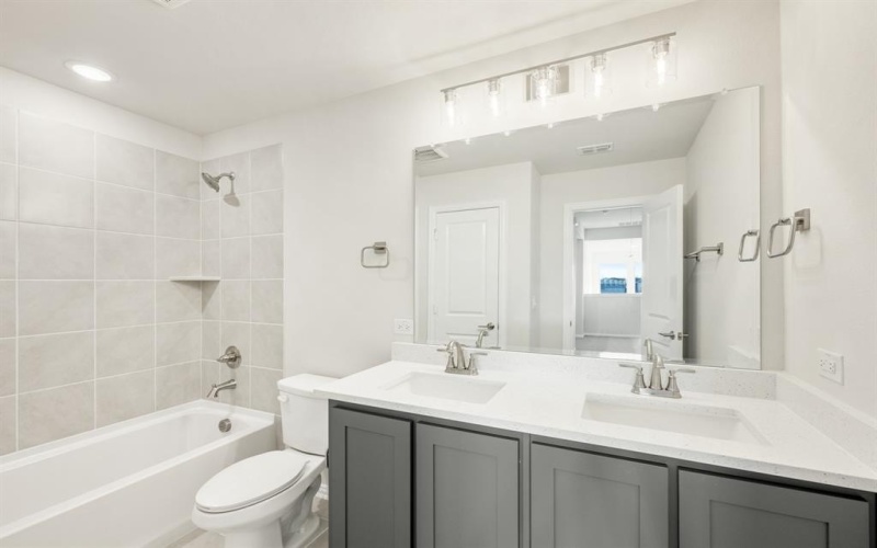 175 Creekside Drive, Sanger, TX 76266, 4 Habitaciones Habitaciones , ,3 BañosBaños,Residential,En Venta,175 Creekside Drive,0,21158358