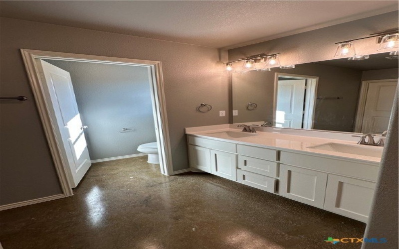 1413 Fossil Trail, Belton, TX 76513, 4 Bedrooms Bedrooms, ,2 BathroomsBathrooms,Residential,For Sale,1413 Fossil Trail,0,602370