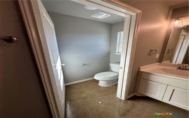 1413 Fossil Trail, Belton, TX 76513, 4 Bedrooms Bedrooms, ,2 BathroomsBathrooms,Residential,For Sale,1413 Fossil Trail,0,602370