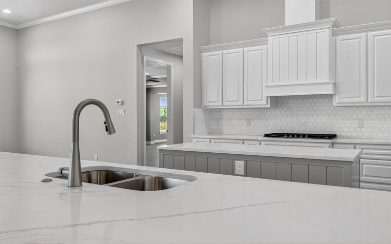 2110 Sera, Corpus Christi, TX 78418, 4 Habitaciones Habitaciones , ,3 BañosBaños,Residential,En Venta,2110 Sera,0,470271