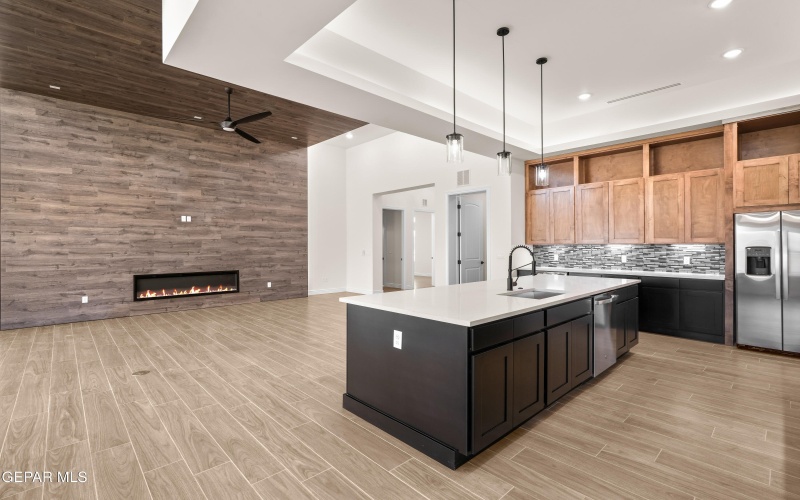 5646 RIVER RUN Street, El Paso, TX 79932, 4 Bedrooms Bedrooms, ,5 BathroomsBathrooms,Residential,For Sale,5646 RIVER RUN Street,0,936827