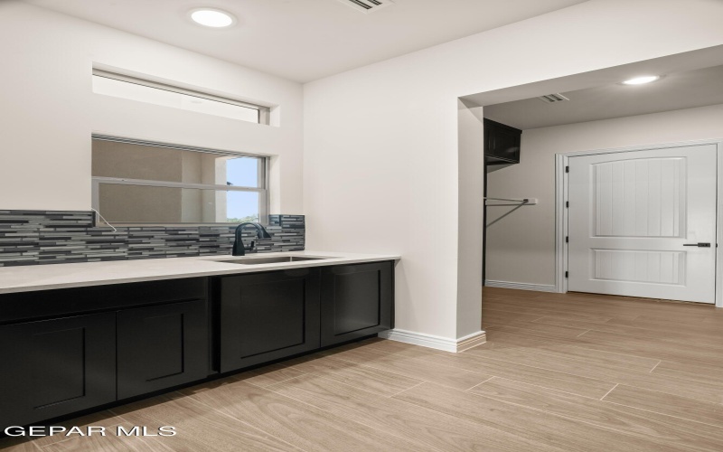 5646 RIVER RUN Street, El Paso, TX 79932, 4 Bedrooms Bedrooms, ,5 BathroomsBathrooms,Residential,For Sale,5646 RIVER RUN Street,0,936827