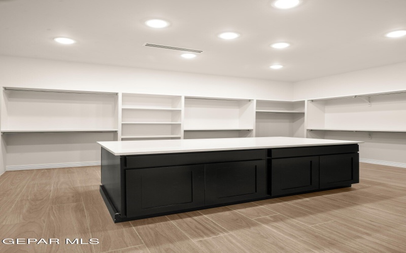 5646 RIVER RUN Street, El Paso, TX 79932, 4 Bedrooms Bedrooms, ,5 BathroomsBathrooms,Residential,For Sale,5646 RIVER RUN Street,0,936827