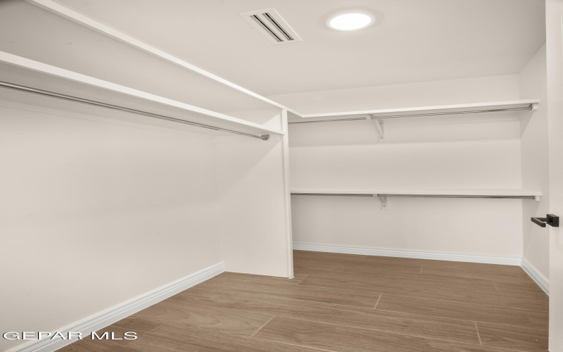 5646 RIVER RUN Street, El Paso, TX 79932, 4 Bedrooms Bedrooms, ,5 BathroomsBathrooms,Residential,For Sale,5646 RIVER RUN Street,0,936827