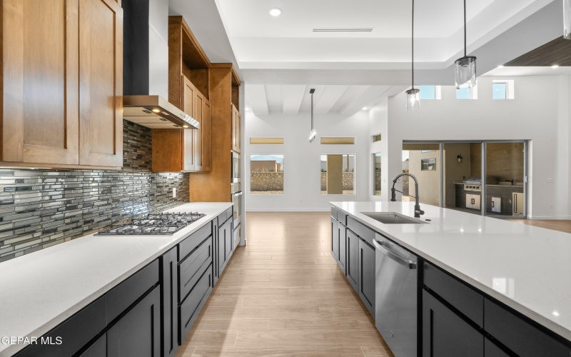 5646 RIVER RUN Street, El Paso, TX 79932, 4 Bedrooms Bedrooms, ,5 BathroomsBathrooms,Residential,For Sale,5646 RIVER RUN Street,0,936827