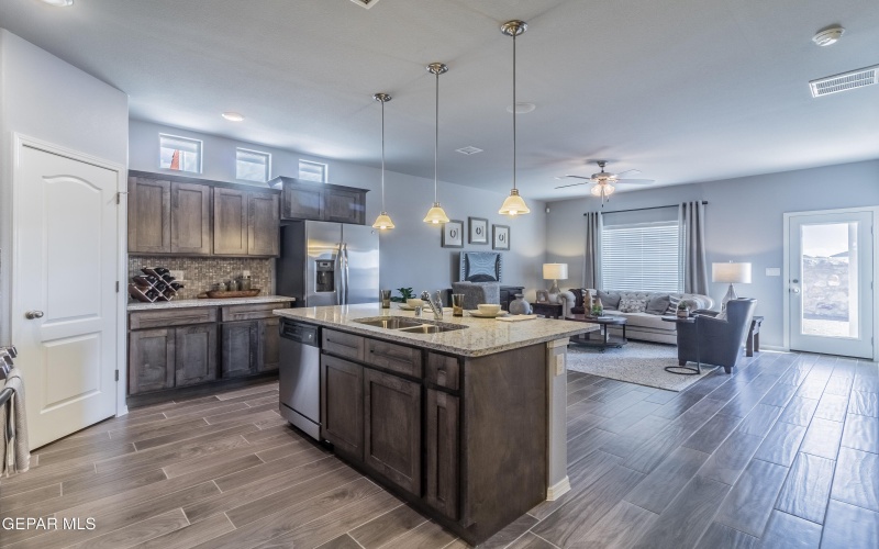 309 Emerald Earth Lane, El Paso, TX 79928, 4 Bedrooms Bedrooms, ,3 BathroomsBathrooms,Residential,For Sale,309 Emerald Earth Lane,0,936845