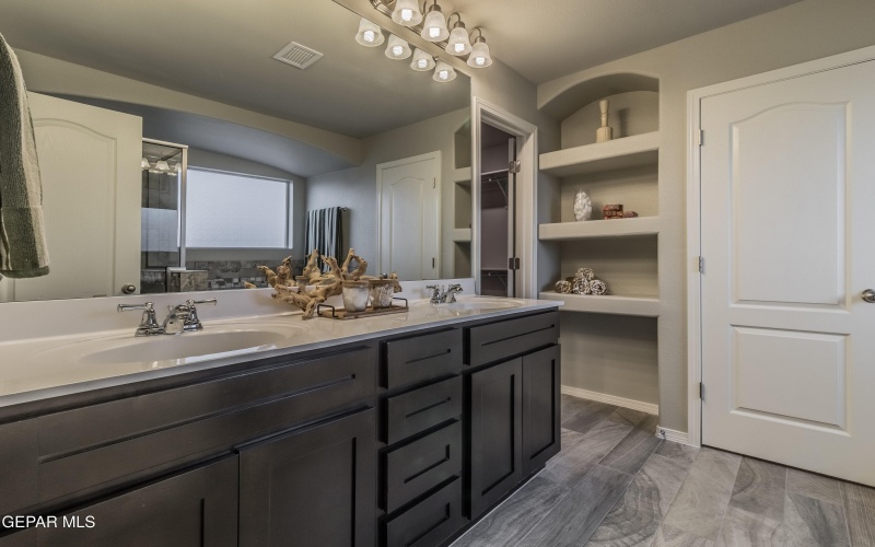 313 Emerald Earth Lane, El Paso, TX 79928, 5 Habitaciones Habitaciones , ,3 BañosBaños,Residential,En Venta,313 Emerald Earth Lane,0,936847