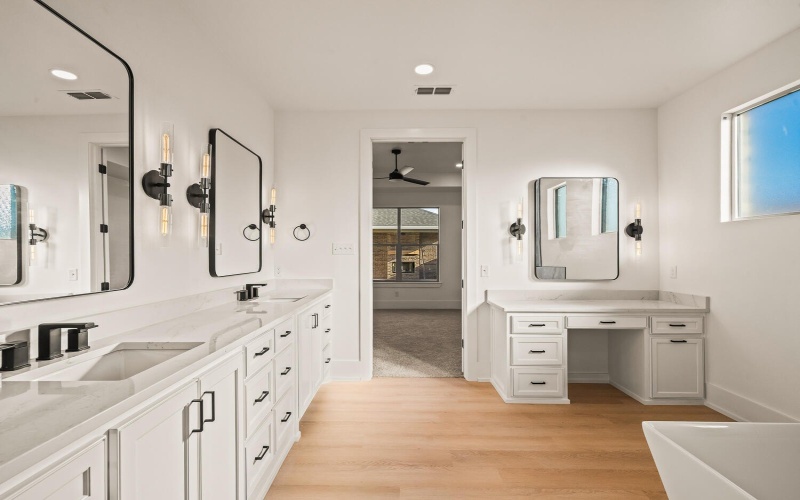 3814 136th Street, Lubbock, TX 79423, 4 Bedrooms Bedrooms, ,3 BathroomsBathrooms,Residential,For Sale,3814 136th Street,0,202553445