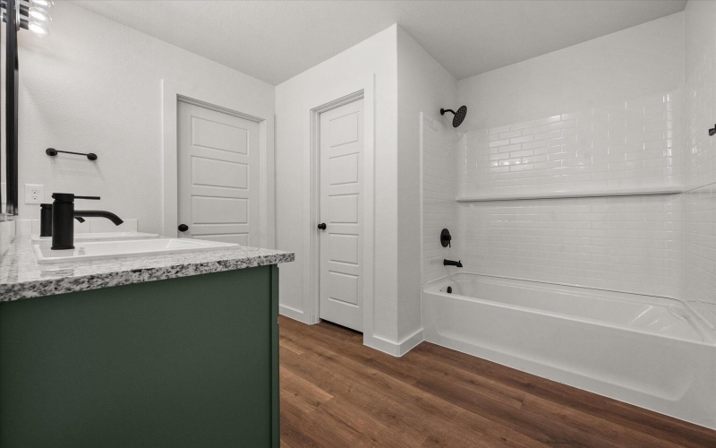 13831 Gary Avenue, Lubbock, TX 79423, 4 Habitaciones Habitaciones , ,2 BañosBaños,Residential,En Venta,13831 Gary Avenue,0,202600945