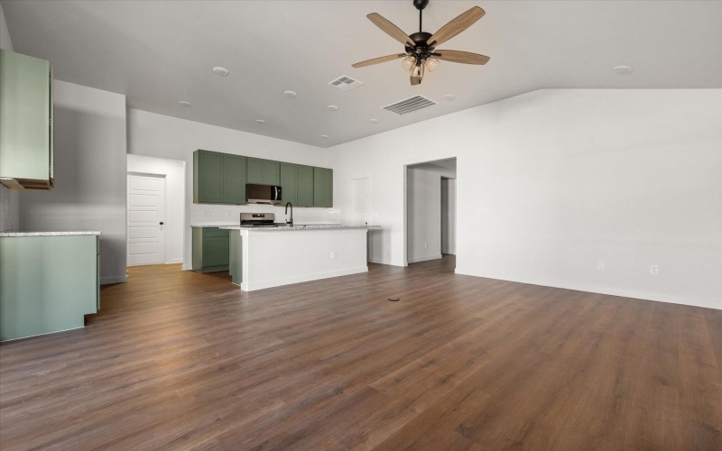 13831 Gary Avenue, Lubbock, TX 79423, 4 Habitaciones Habitaciones , ,2 BañosBaños,Residential,En Venta,13831 Gary Avenue,0,202600945