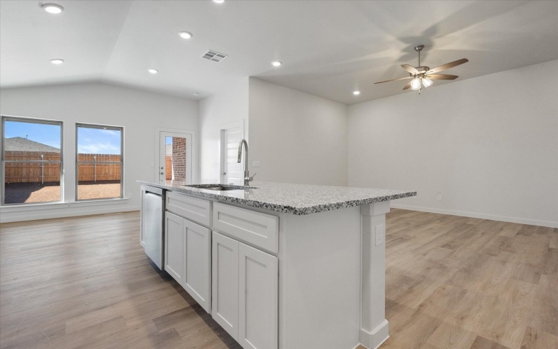 6306 Virginia Avenue, Lubbock, TX 79407, 3 Habitaciones Habitaciones , ,2 BañosBaños,Residential,En Venta,6306 Virginia Avenue,0,202600947