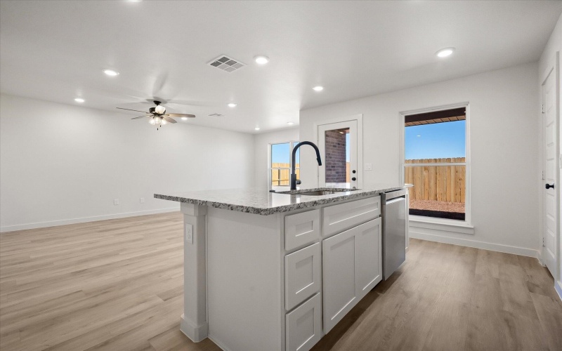 2204 Corpus Avenue, Wolfforth, TX 79382, 3 Habitaciones Habitaciones , ,2 BañosBaños,Residential,En Venta,2204 Corpus Avenue,0,202600949