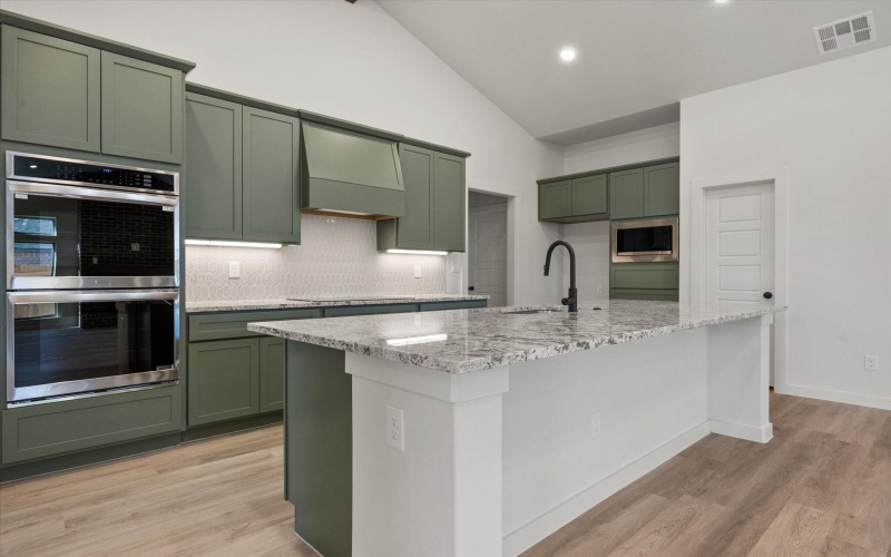 7013 16th Street, Lubbock, TX 79416, 4 Bedrooms Bedrooms, ,3 BathroomsBathrooms,Residential,For Sale,7013 16th Street,0,202600963