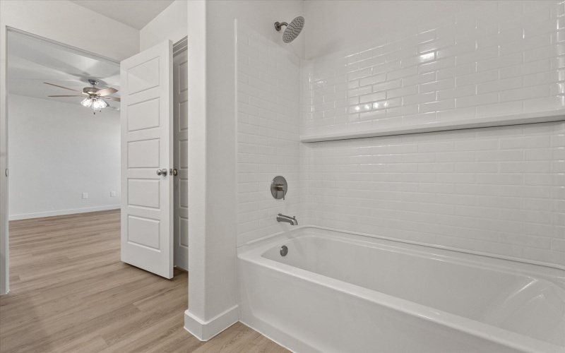 5642 Rice Street, Lubbock, TX 79416, 4 Habitaciones Habitaciones , ,2 BañosBaños,Residential,En Venta,5642 Rice Street,0,202600965