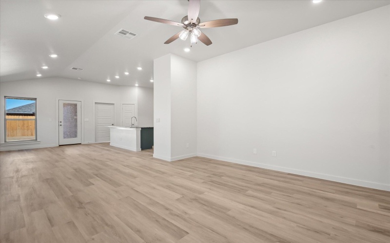 5642 Rice Street, Lubbock, TX 79416, 4 Habitaciones Habitaciones , ,2 BañosBaños,Residential,En Venta,5642 Rice Street,0,202600965