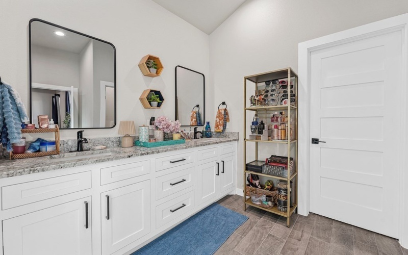 359 E Achilles Ln, Odessa, TX 79766, 4 Habitaciones Habitaciones , ,3 BañosBaños,Residential,En Venta,359 E Achilles Ln,0,165757