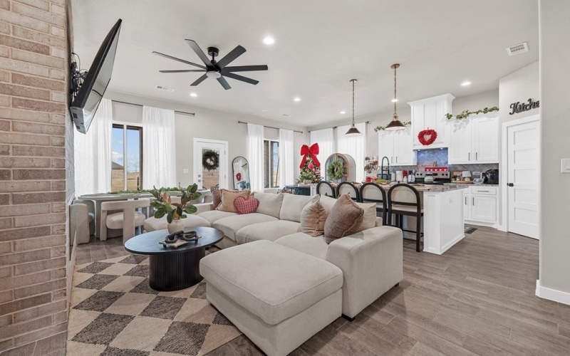 359 E Achilles Ln, Odessa, TX 79766, 4 Habitaciones Habitaciones , ,3 BañosBaños,Residential,En Venta,359 E Achilles Ln,0,165757