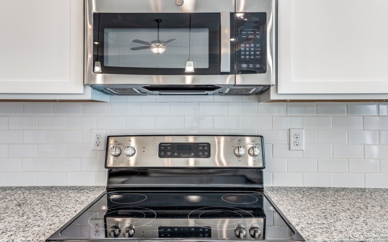 6862 COMANCHE COUGAR, San Antonio, TX 78233-4109, 3 Bedrooms Bedrooms, ,2 BathroomsBathrooms,Residential,For Sale,6862 COMANCHE COUGAR,0,1932745