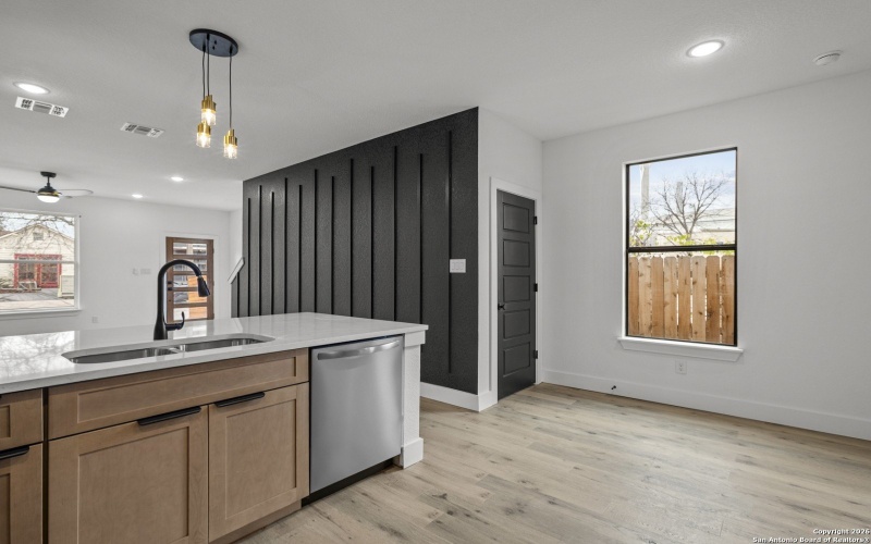 125 Dashiell, San Antonio, TX 78203, ,Residential Multi Family,En Venta,125 Dashiell,0,1932838