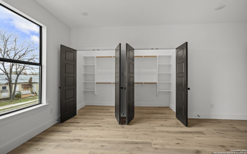 125 Dashiell, San Antonio, TX 78203, ,Residential Multi Family,En Venta,125 Dashiell,0,1932838