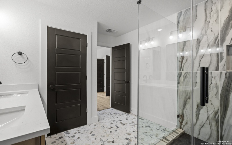 125 Dashiell, San Antonio, TX 78203, ,Residential Multi Family,En Venta,125 Dashiell,0,1932838