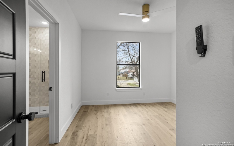 125 Dashiell, San Antonio, TX 78203, ,Residential Multi Family,En Venta,125 Dashiell,0,1932838