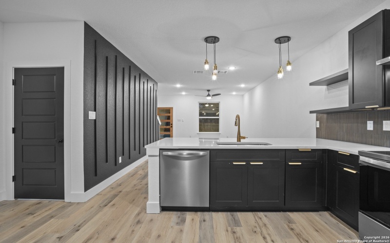 125 Dashiell, San Antonio, TX 78203, ,Residential Multi Family,En Venta,125 Dashiell,0,1932838