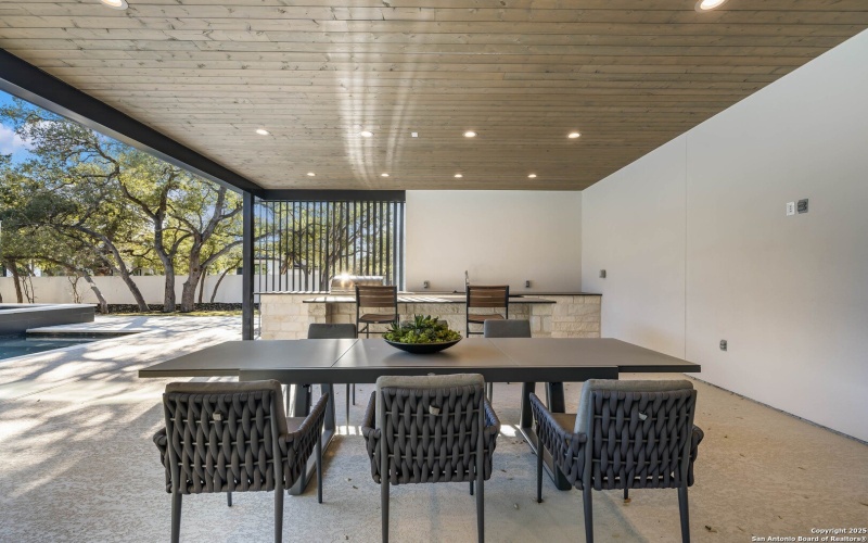 108 Whittingham, San Antonio, TX 78231, 6 Habitaciones Habitaciones , ,7 BañosBaños,Residential,En Venta,108 Whittingham,0,1934991