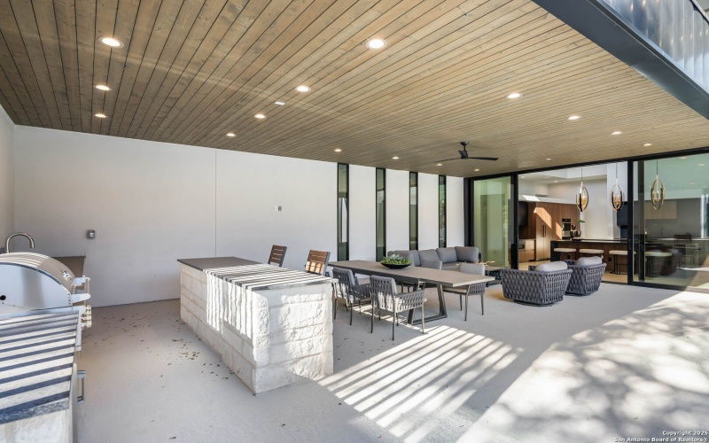 108 Whittingham, San Antonio, TX 78231, 6 Habitaciones Habitaciones , ,7 BañosBaños,Residential,En Venta,108 Whittingham,0,1934991