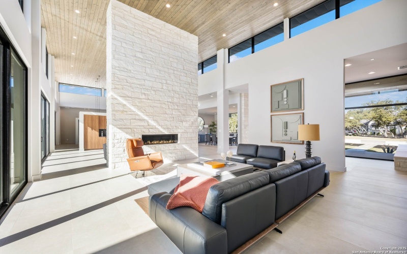 108 Whittingham, San Antonio, TX 78231, 6 Habitaciones Habitaciones , ,7 BañosBaños,Residential,En Venta,108 Whittingham,0,1934991