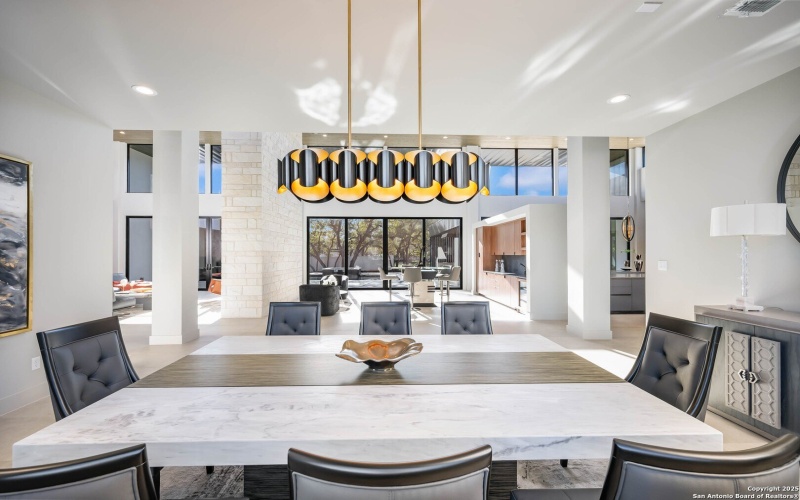 108 Whittingham, San Antonio, TX 78231, 6 Habitaciones Habitaciones , ,7 BañosBaños,Residential,En Venta,108 Whittingham,0,1934991