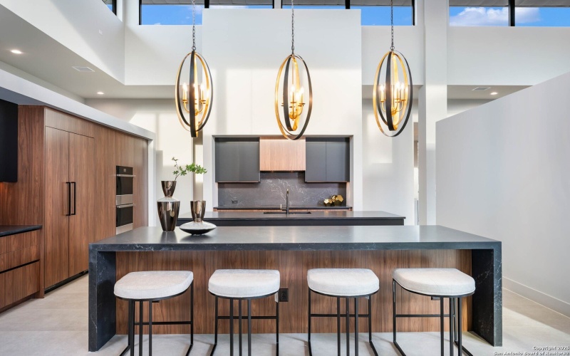 108 Whittingham, San Antonio, TX 78231, 6 Habitaciones Habitaciones , ,7 BañosBaños,Residential,En Venta,108 Whittingham,0,1934991