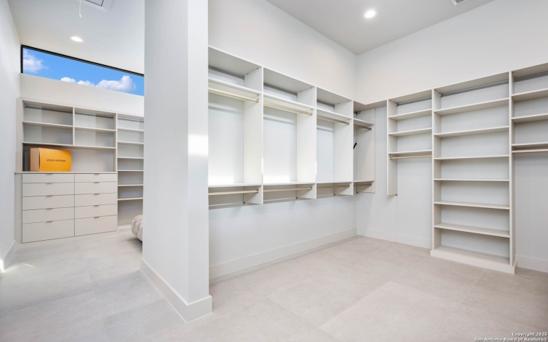 108 Whittingham, San Antonio, TX 78231, 6 Habitaciones Habitaciones , ,7 BañosBaños,Residential,En Venta,108 Whittingham,0,1934991