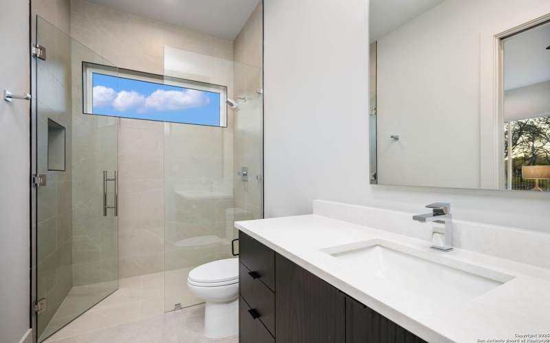 108 Whittingham, San Antonio, TX 78231, 6 Habitaciones Habitaciones , ,7 BañosBaños,Residential,En Venta,108 Whittingham,0,1934991