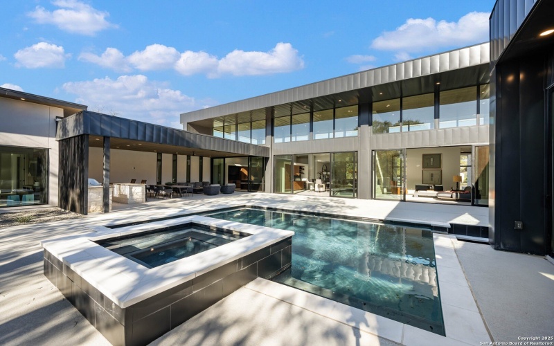 108 Whittingham, San Antonio, TX 78231, 6 Habitaciones Habitaciones , ,7 BañosBaños,Residential,En Venta,108 Whittingham,0,1934991