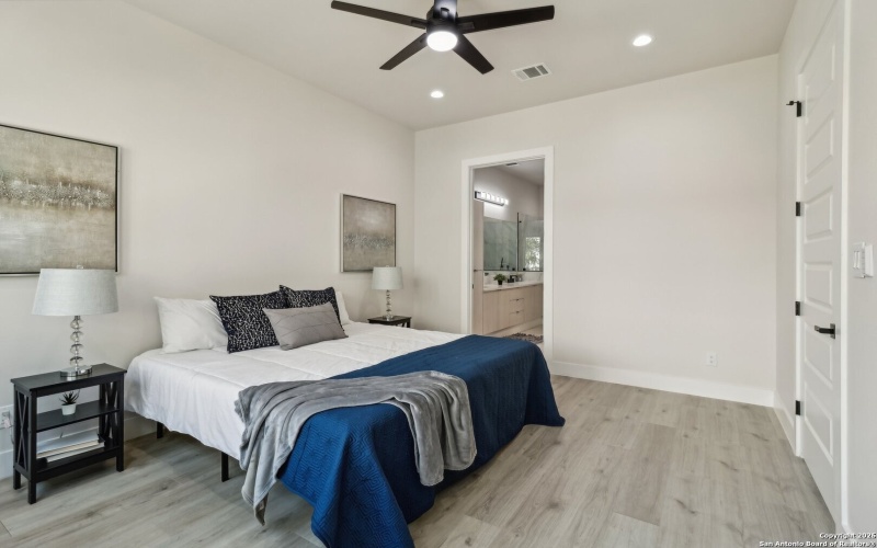 2535 Manor Heights, San Antonio, TX 78231, 3 Habitaciones Habitaciones , ,3 BañosBaños,Residential,En Venta,2535 Manor Heights,0,1935164