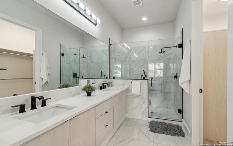 2535 Manor Heights, San Antonio, TX 78231, 3 Habitaciones Habitaciones , ,3 BañosBaños,Residential,En Venta,2535 Manor Heights,0,1935164