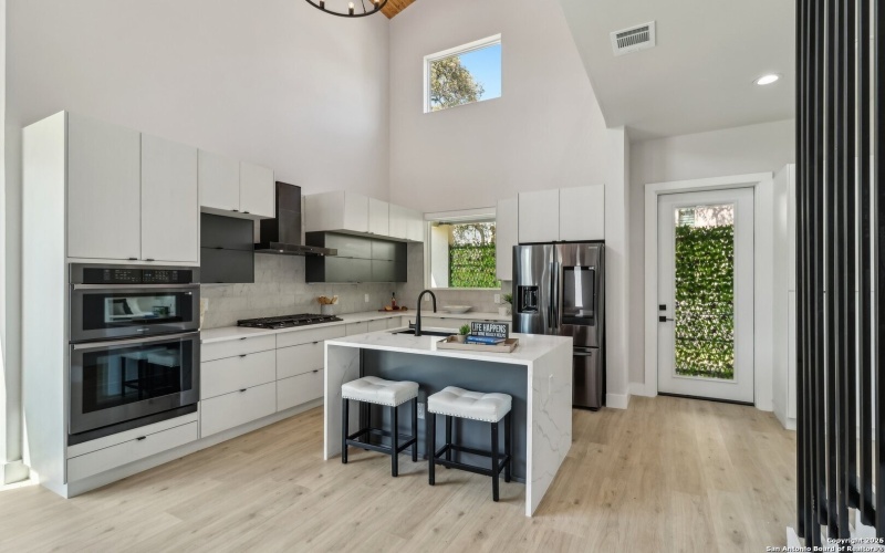 2535 Manor Heights, San Antonio, TX 78231, 3 Habitaciones Habitaciones , ,3 BañosBaños,Residential,En Venta,2535 Manor Heights,0,1935164