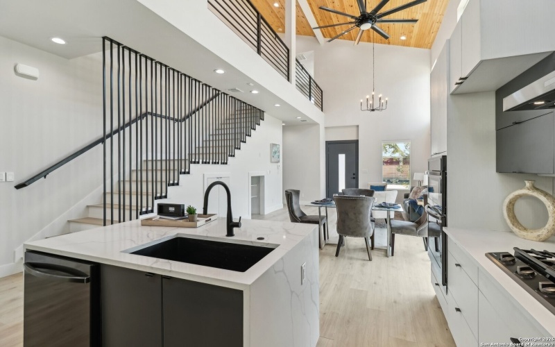 2535 Manor Heights, San Antonio, TX 78231, 3 Habitaciones Habitaciones , ,3 BañosBaños,Residential,En Venta,2535 Manor Heights,0,1935164