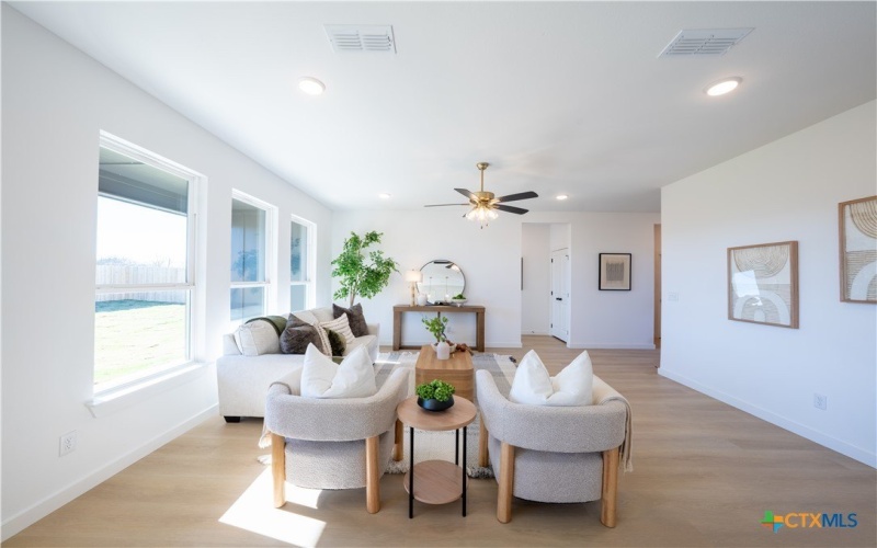 715 Liberty Park Drive, Belton, TX 76513, 4 Habitaciones Habitaciones , ,2 BañosBaños,Residential,En Venta,715 Liberty Park Drive,0,601760