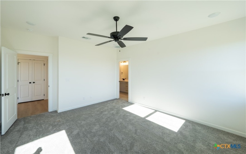 727 Liberty Park Drive, Belton, TX 76513, 4 Habitaciones Habitaciones , ,2 BañosBaños,Residential,En Venta,727 Liberty Park Drive,0,602330