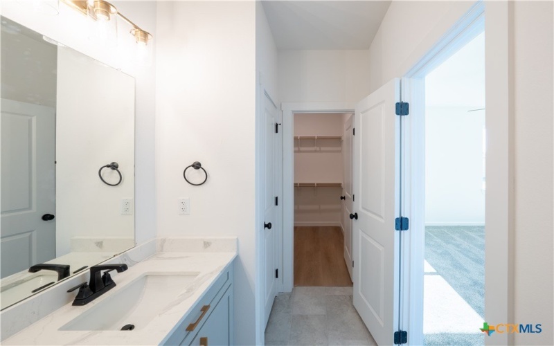 727 Liberty Park Drive, Belton, TX 76513, 4 Habitaciones Habitaciones , ,2 BañosBaños,Residential,En Venta,727 Liberty Park Drive,0,602330