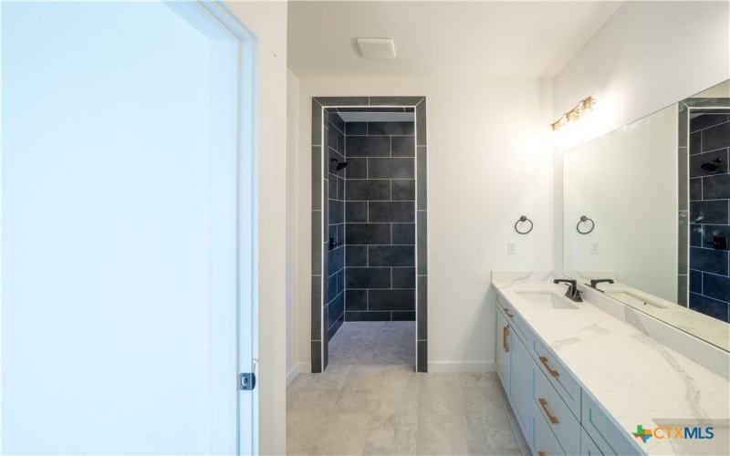 727 Liberty Park Drive, Belton, TX 76513, 4 Habitaciones Habitaciones , ,2 BañosBaños,Residential,En Venta,727 Liberty Park Drive,0,602330