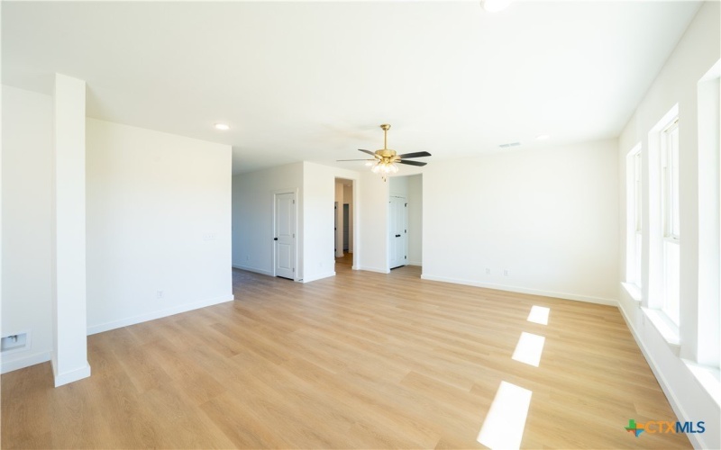 727 Liberty Park Drive, Belton, TX 76513, 4 Habitaciones Habitaciones , ,2 BañosBaños,Residential,En Venta,727 Liberty Park Drive,0,602330