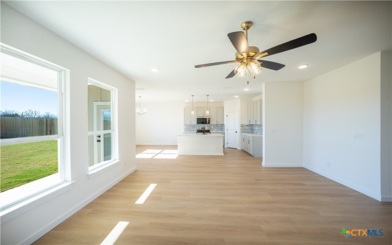 727 Liberty Park Drive, Belton, TX 76513, 4 Habitaciones Habitaciones , ,2 BañosBaños,Residential,En Venta,727 Liberty Park Drive,0,602330