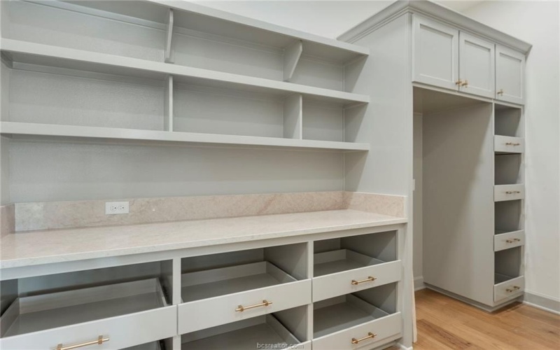 2361 Storyteller Court, College Station, TX 77845, 4 Habitaciones Habitaciones , ,5 BañosBaños,Residential,En Venta,2361 Storyteller Court,0,26000708