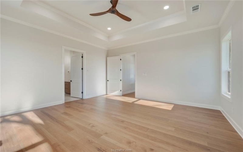 2361 Storyteller Court, College Station, TX 77845, 4 Habitaciones Habitaciones , ,5 BañosBaños,Residential,En Venta,2361 Storyteller Court,0,26000708