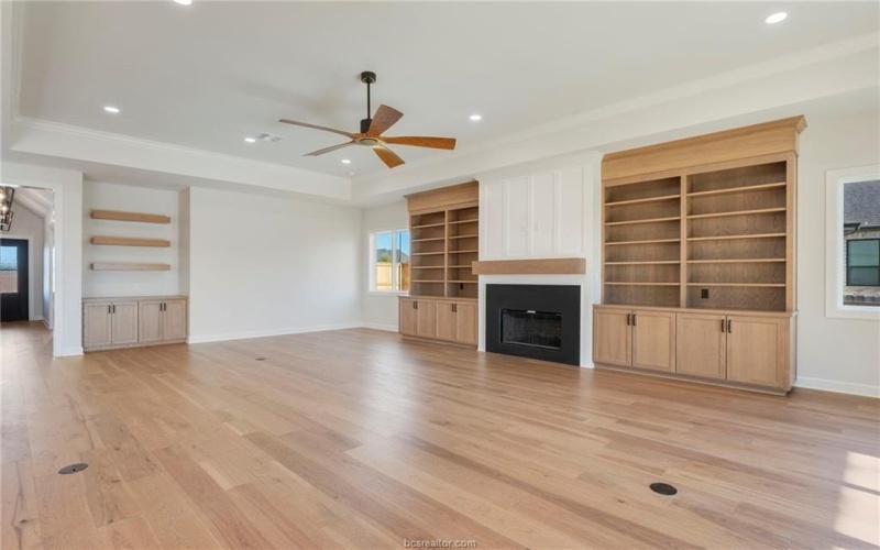 2361 Storyteller Court, College Station, TX 77845, 4 Habitaciones Habitaciones , ,5 BañosBaños,Residential,En Venta,2361 Storyteller Court,0,26000708