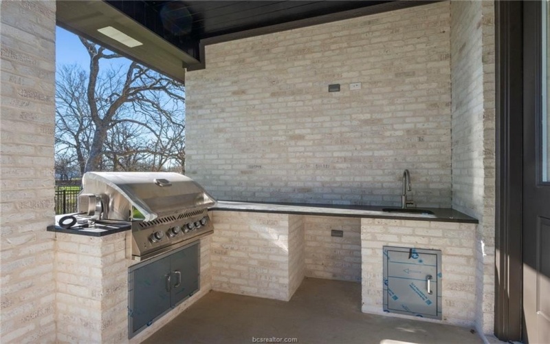 2361 Storyteller Court, College Station, TX 77845, 4 Habitaciones Habitaciones , ,5 BañosBaños,Residential,En Venta,2361 Storyteller Court,0,26000708